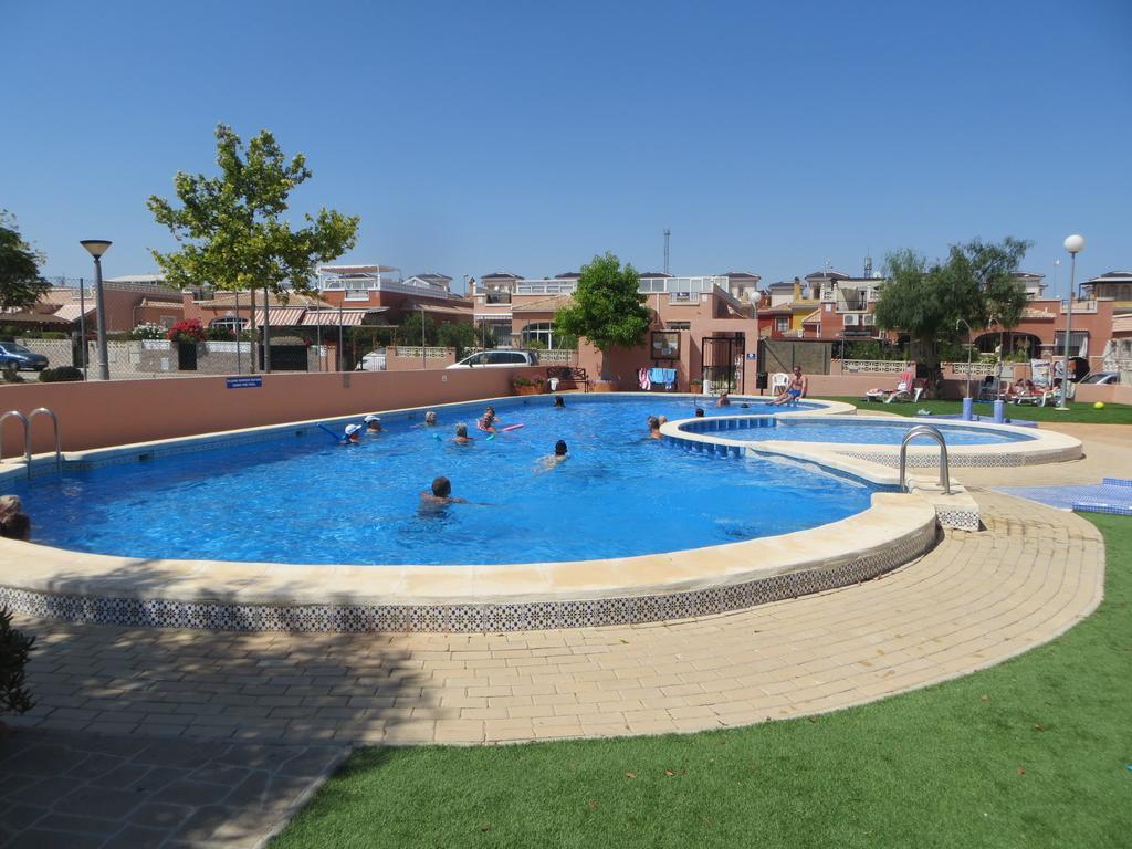La Herrada Los Montesinos Szoba fotó